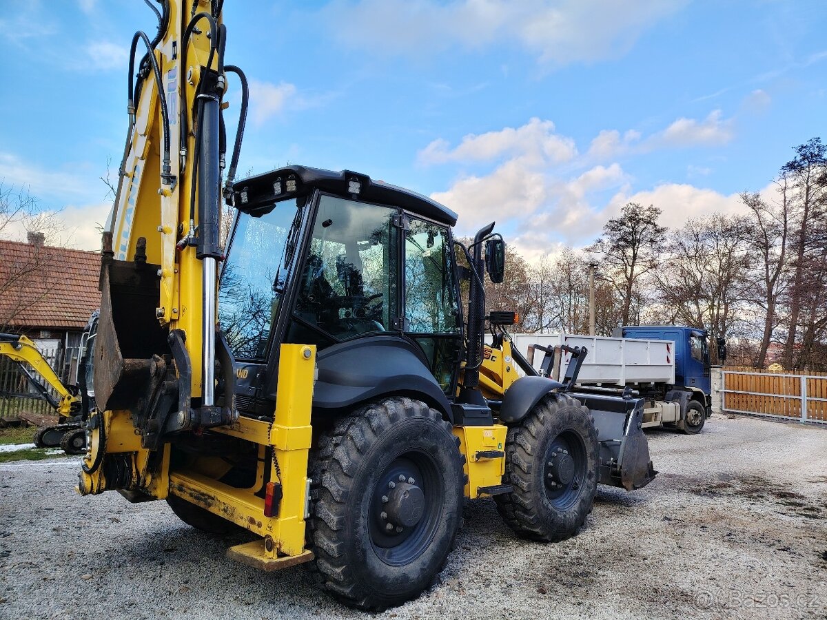 Rypadlo nakladač New Holland B115C pouze 393mth - 3