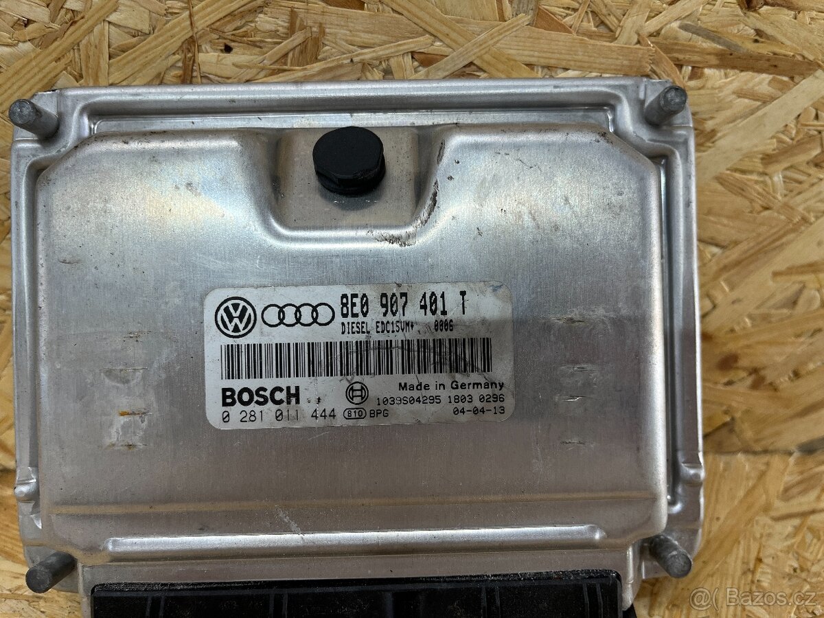 ŘÍDICÍ JEDNOTKA MOTORU 2.5 TDI 8E0907401T - 3