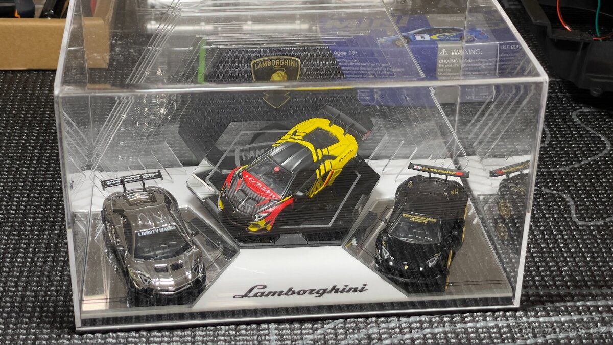 Vitrínka na modely 1:64 Lamborghini - 3