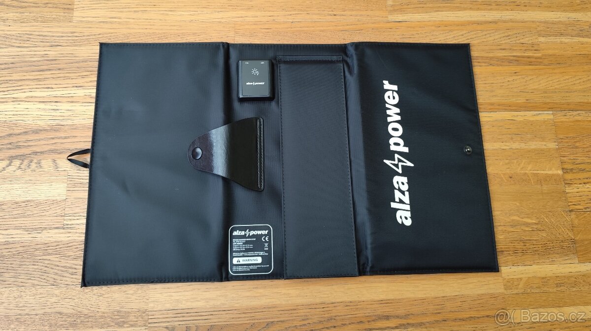 SKLÁDACÍ SOLÁRNÍ PANEL AlzaPower MAX-E 21W - 3