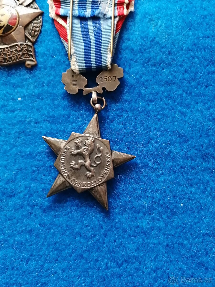 řád Rudé hvězdy práce 1. vydání + odznak - 3