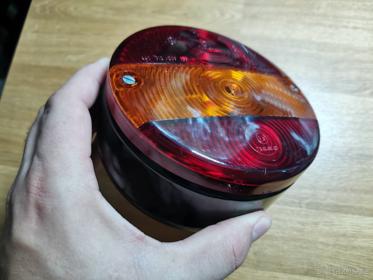 B16 Zetor Avia Liaz Tatra vlek zadní světlo PAL - 3