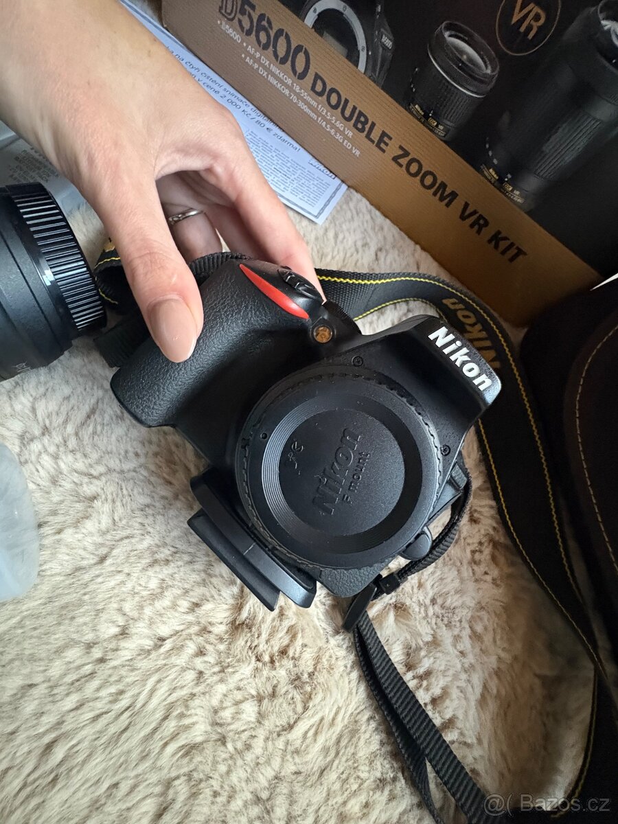 Fotoaparát nikon s příslušenstvím - 3