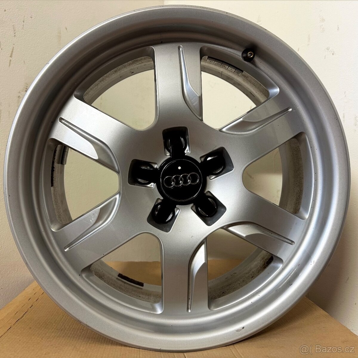 AUDI/ŠKODA/VW/MB 5x112 R17 ET28 (7,5Jx17) 66,6mm - 3