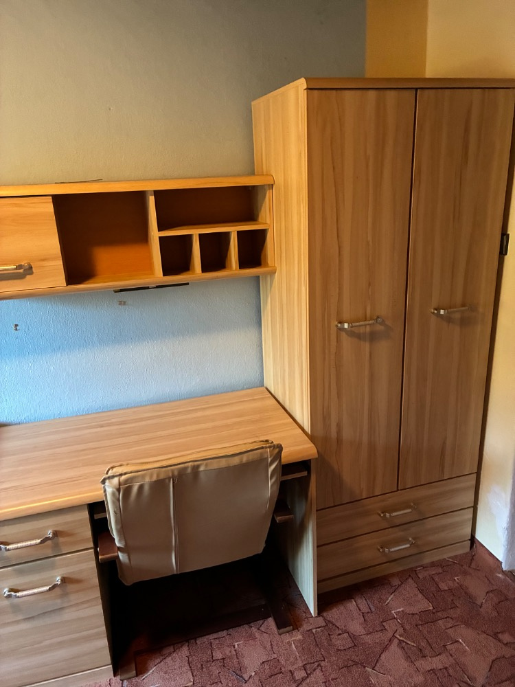 Vybavení pokoje ve světlé barvě asi bříza - 3