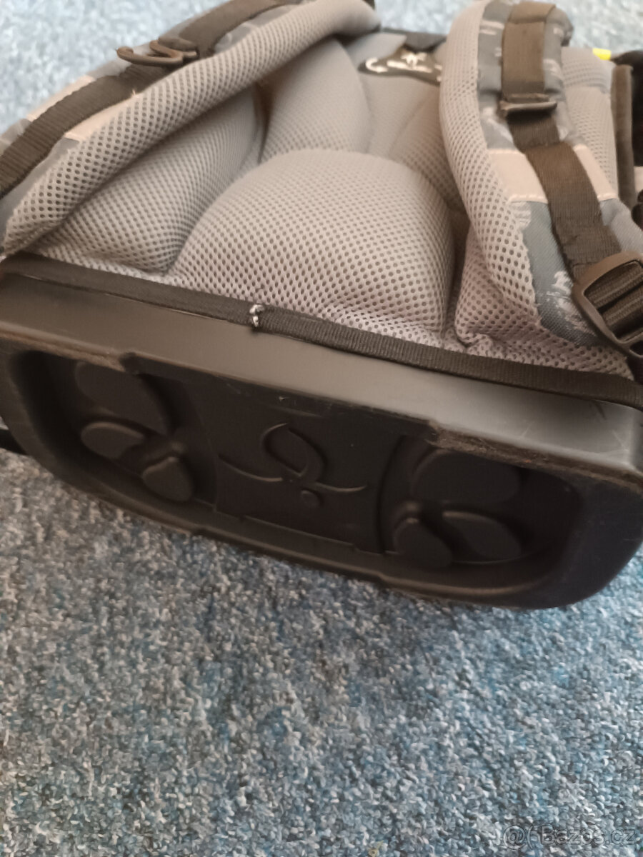 Školní taška, pevná záda, - 3