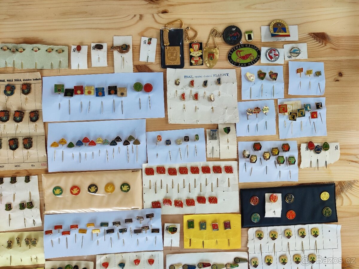 Odznaky včetně pouzder - 3