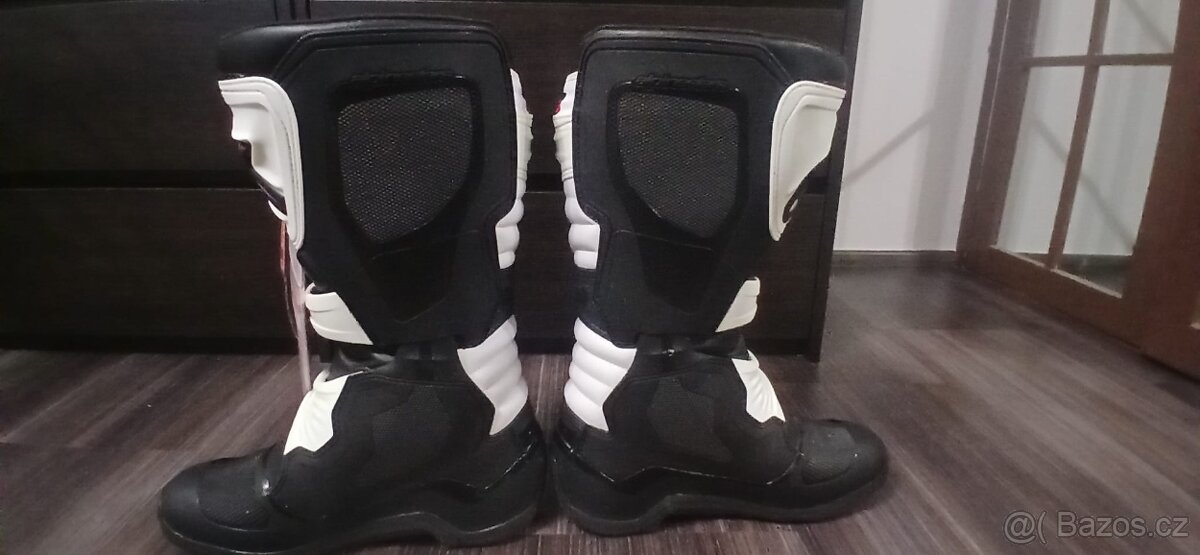 Prodám nové boty 45,5 - 3