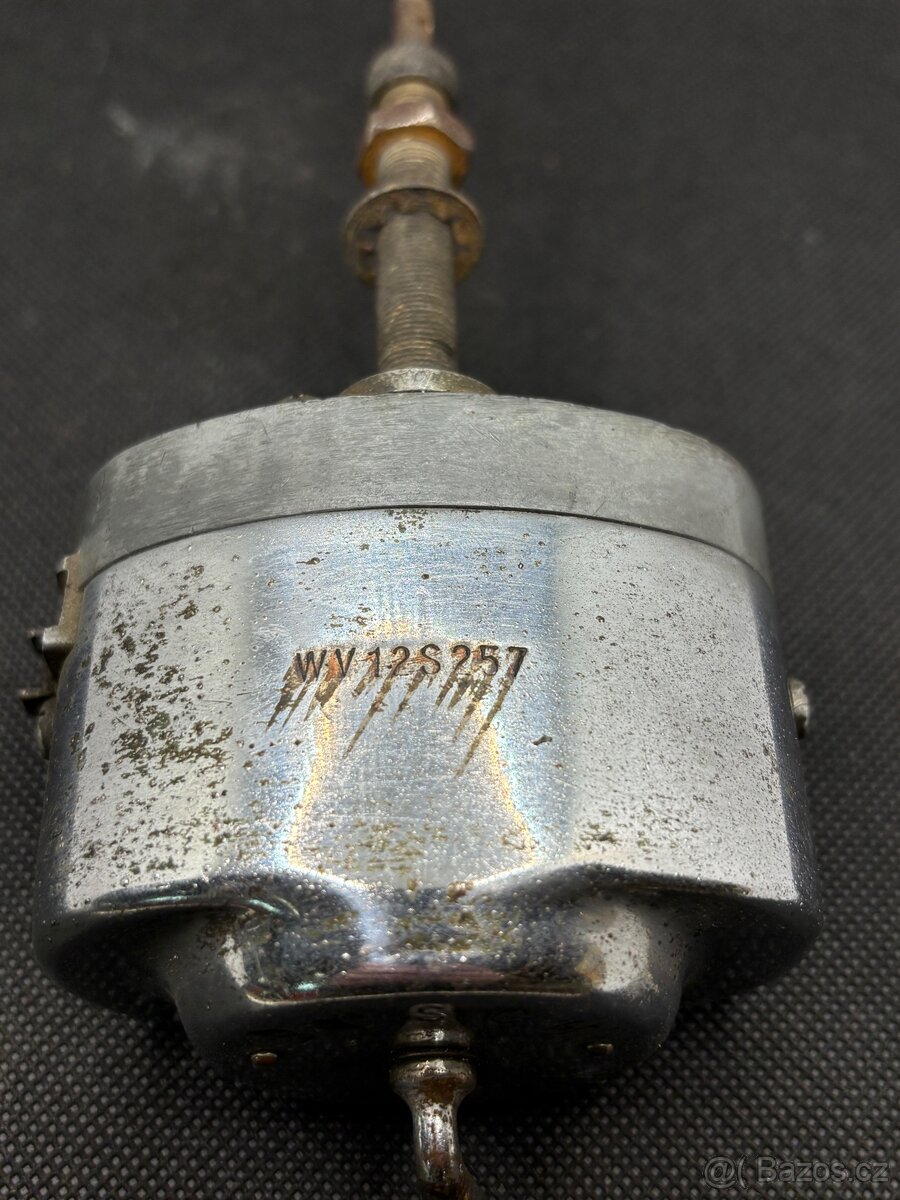 Bosch motorek stěrače na veteran - 3