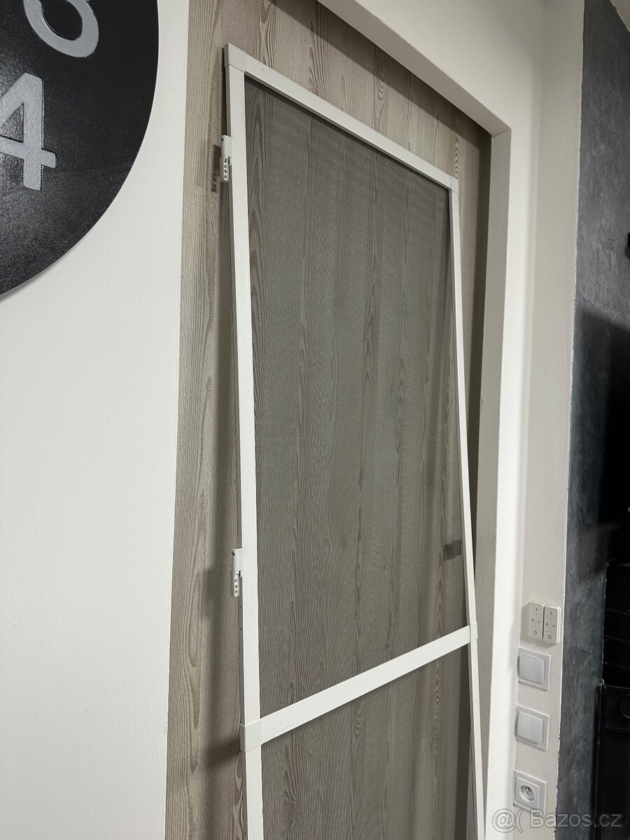 Dveřní síť proti hmyzu - 3