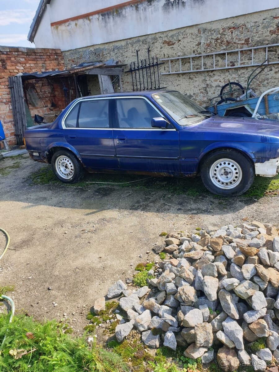 BMW E30 325e (2.7i Eta) - 3