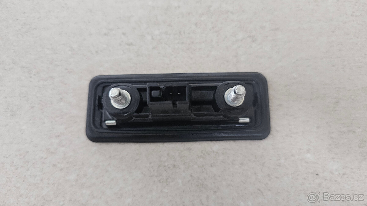 ŠKODA YETI - Spínač 5.dveří do roku 2013 před FL - 3