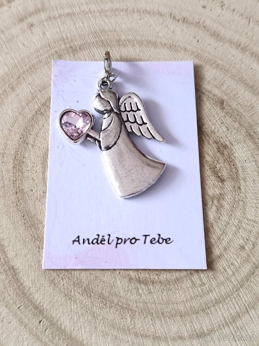 Anděl držící kamínkové srdce..... pro Tebe - 3