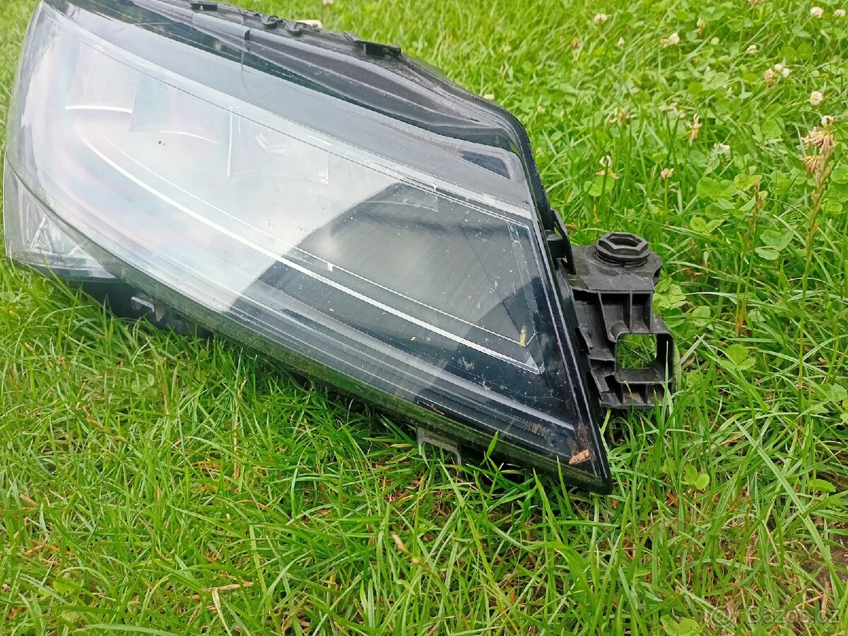 Přední světlo superb iii - 3