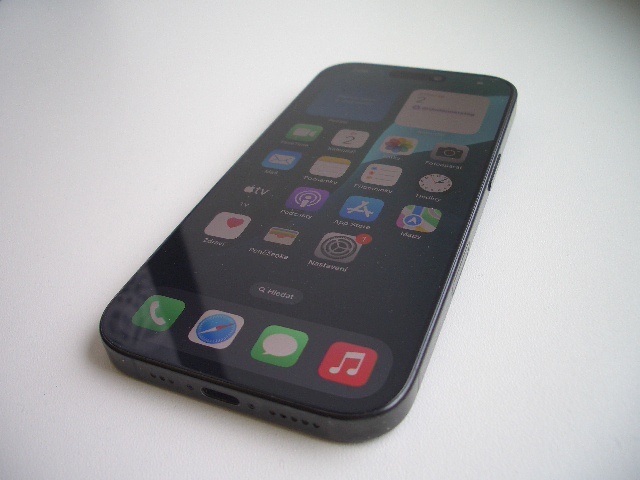 APPLE IPHONE 16 pro BLACK - 3
