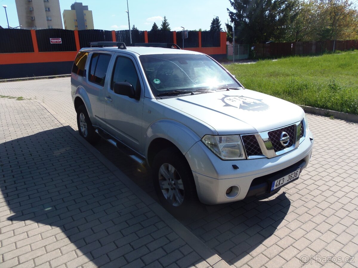 Nissan Pathfinder 2.5 DCi 4x4 tažné 3T