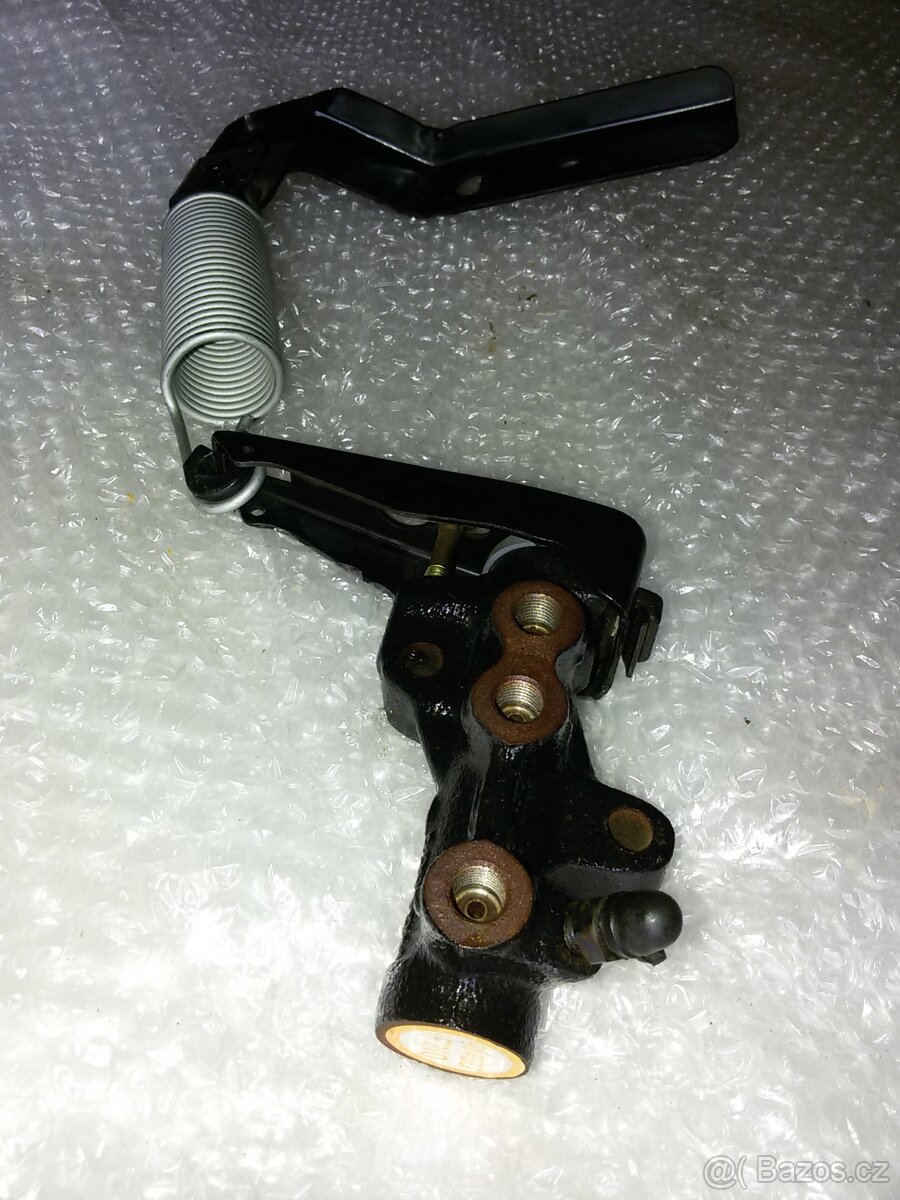 Nissan Terrano – Omezovač brzdového tlaku - 3