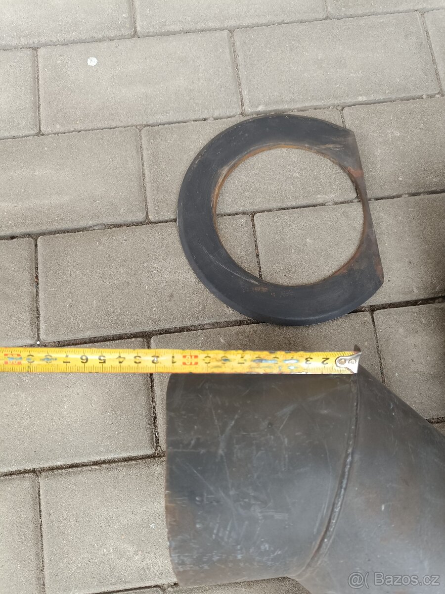 Kouřovod koleno trubka růžice 130 - 3