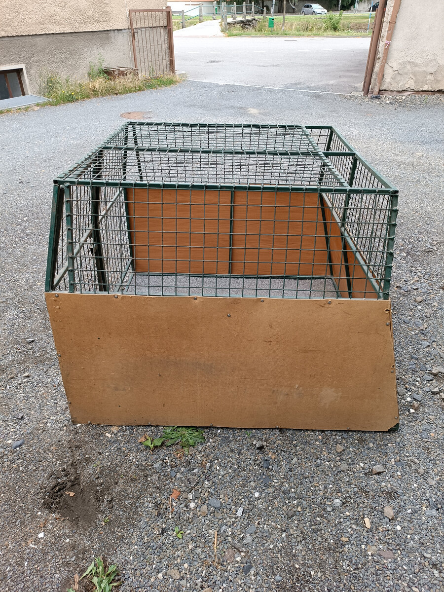 klec do auta pro psa - 3