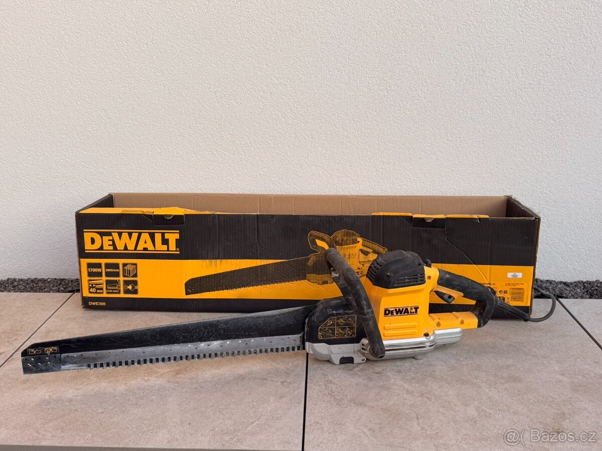 Pila DEWALT Aligátor DWE 398 - 3