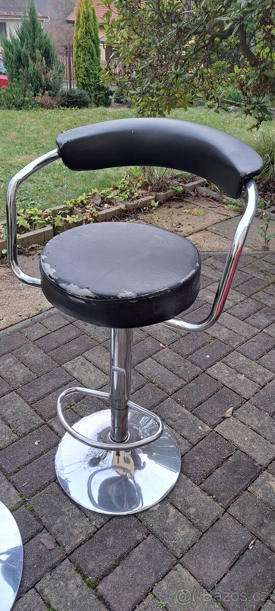 Barový stůl + židle - 3
