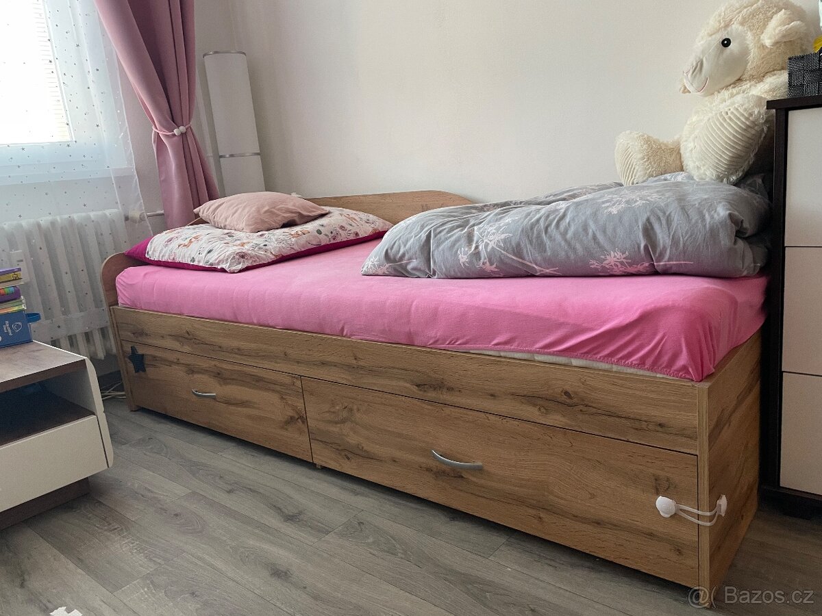Postel s úložným prostorem - 3