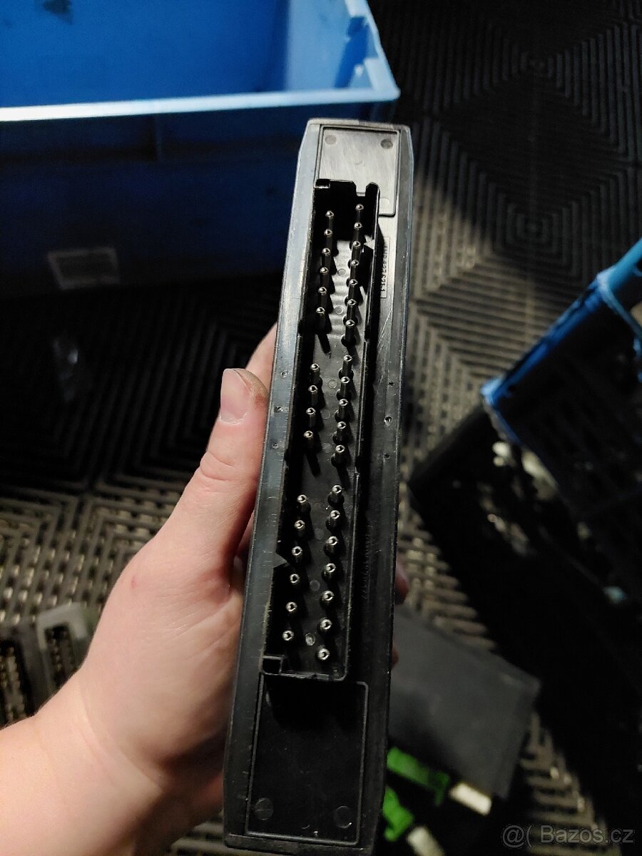 BMW E34 JEDNOTKY - 3