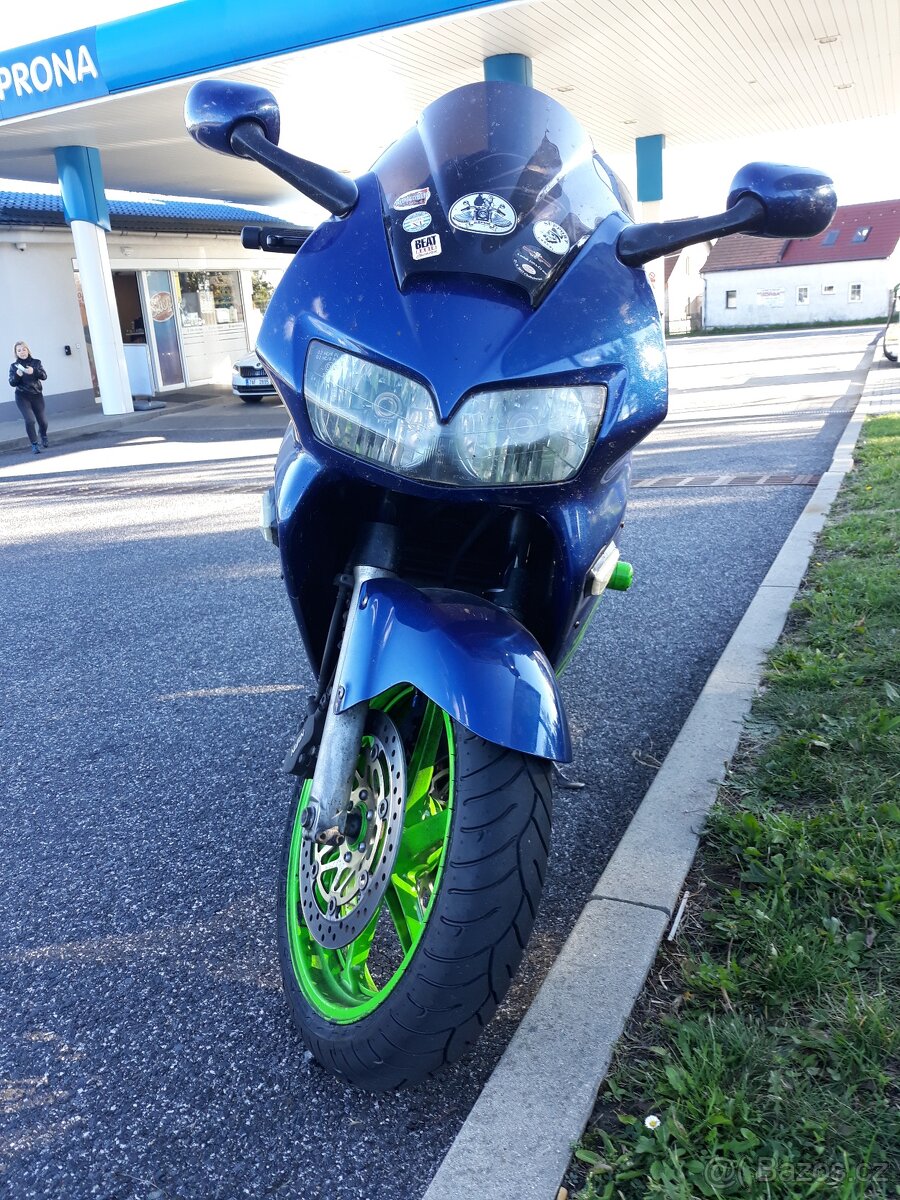 Prodám Honda VFR 800 - 3