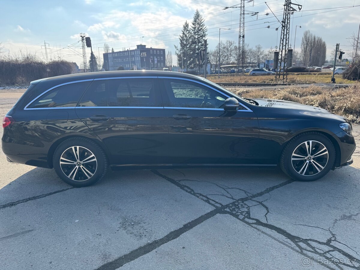 Mercedes - benz E220 W213 - 3