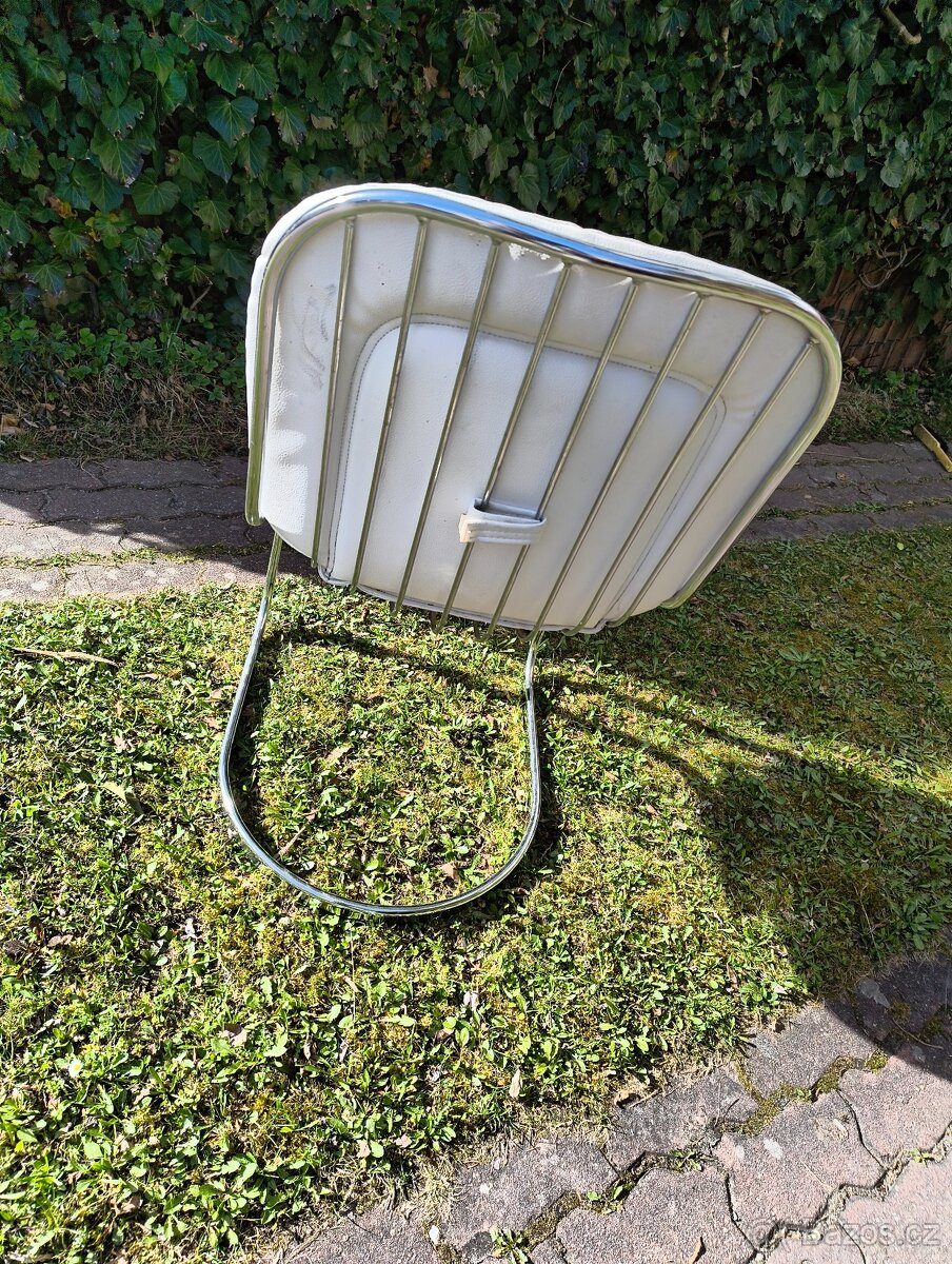 Starší kovové židle - 3