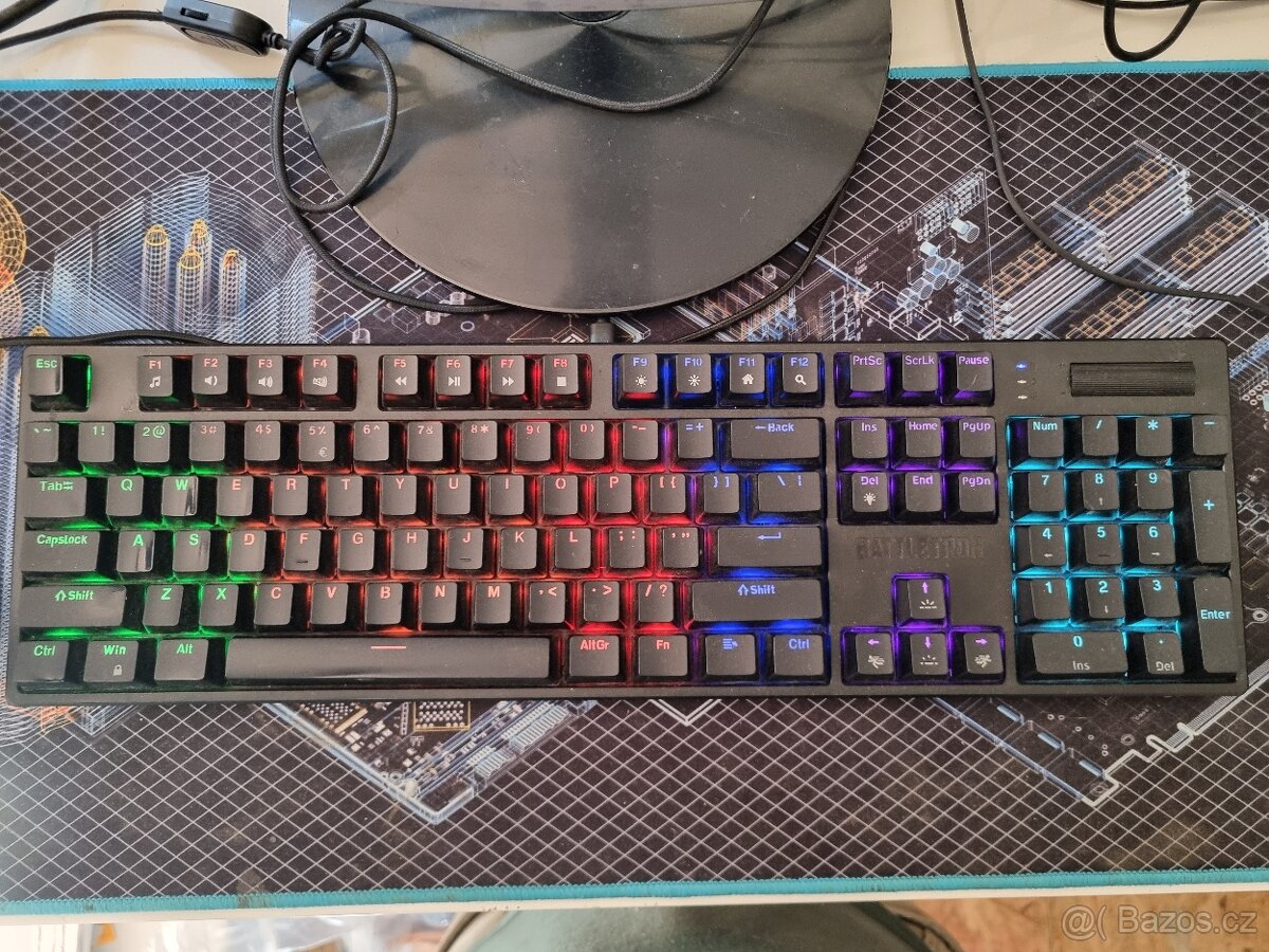 Herní příslušenství k PC kompletní. - 3