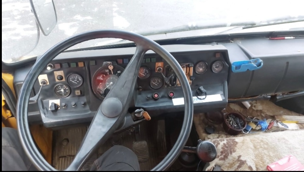 Tatra AV 14 - jeřáb