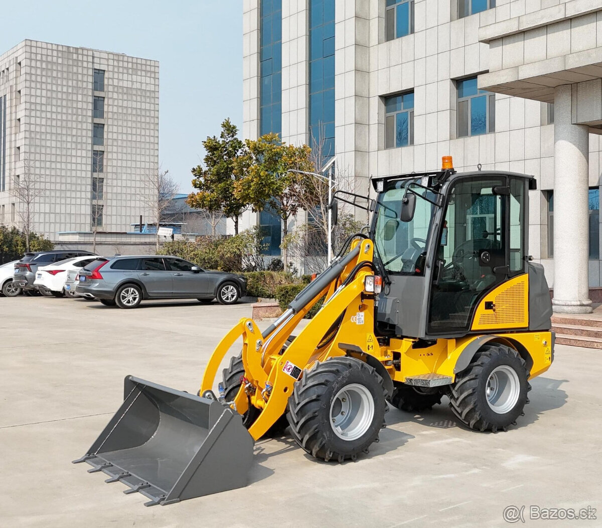 Predám Kolesový mini-nakladač KIMA K1090 4x4 Tal. hydraulika - 3