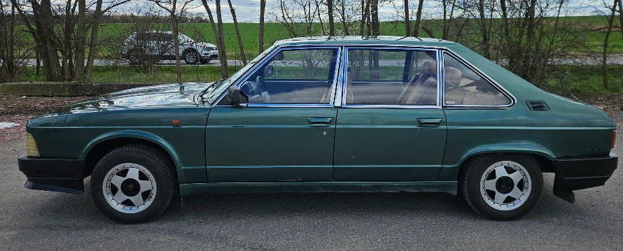 Tatra 613/4 karburátor - 3