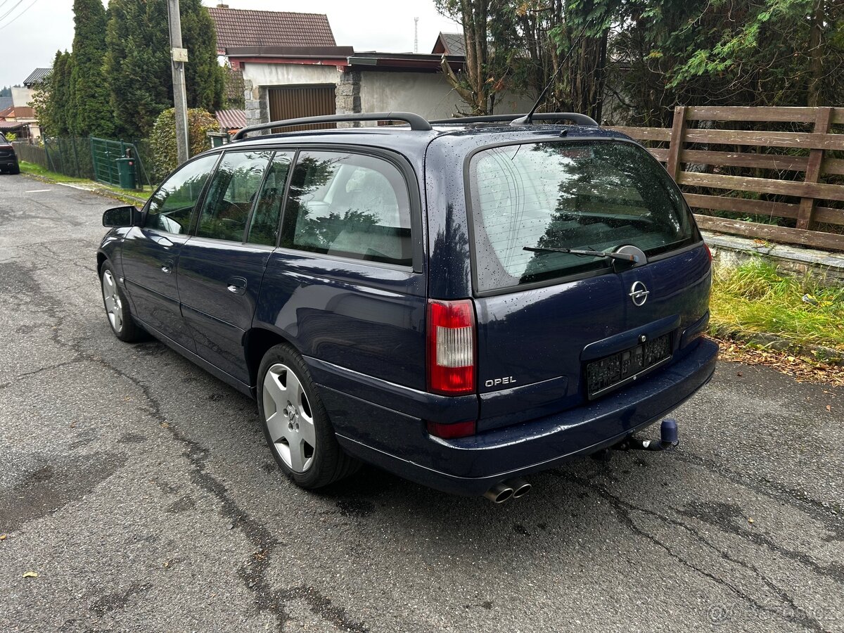 Opel Omega 3.2 V6 - 3