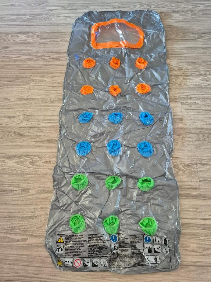 Nové i použité nafukovací věci do vody-rukávky,lehátko,bazén - 3