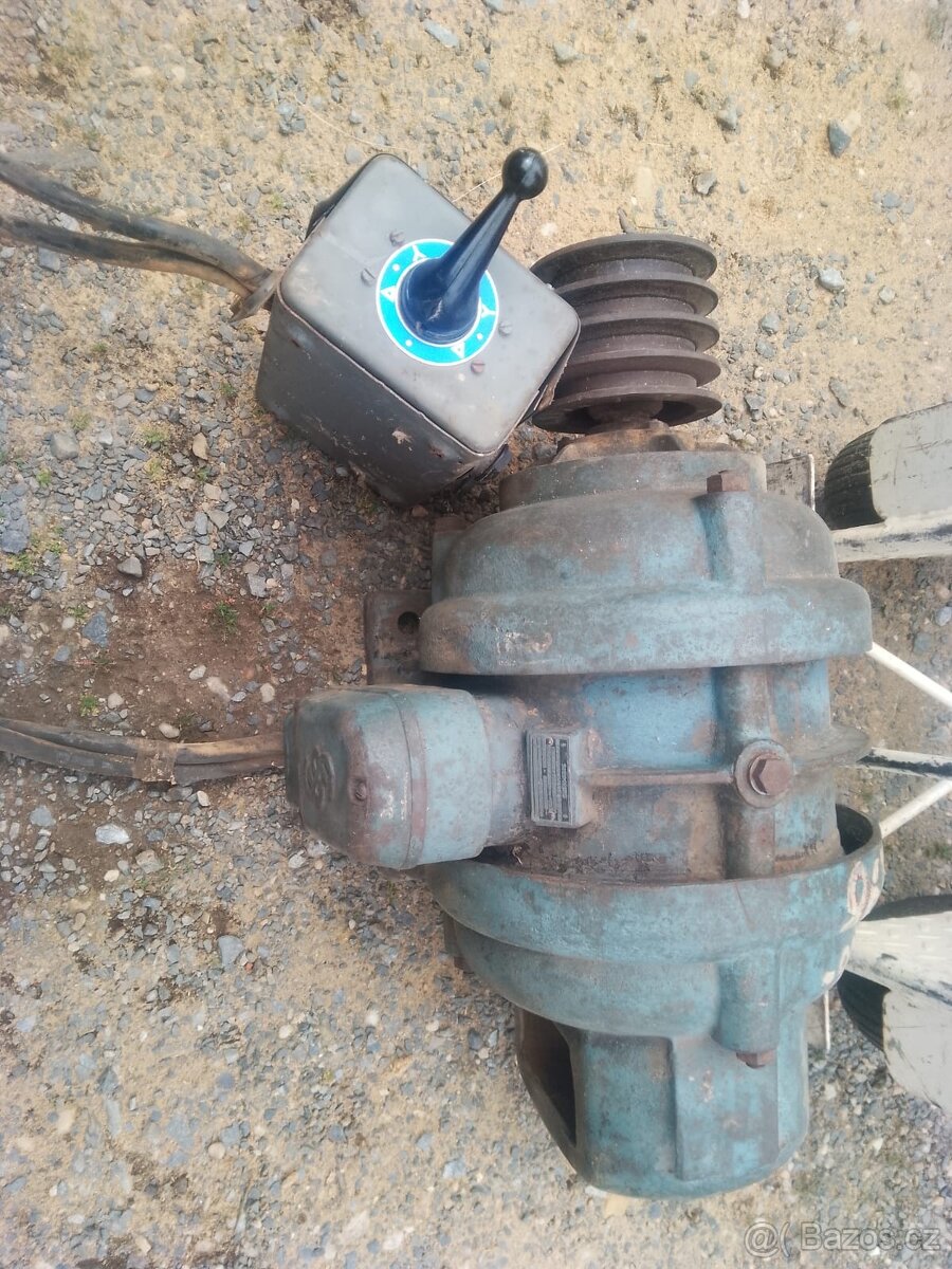 Elektromotor staré cirkulárky 7 kw - 3