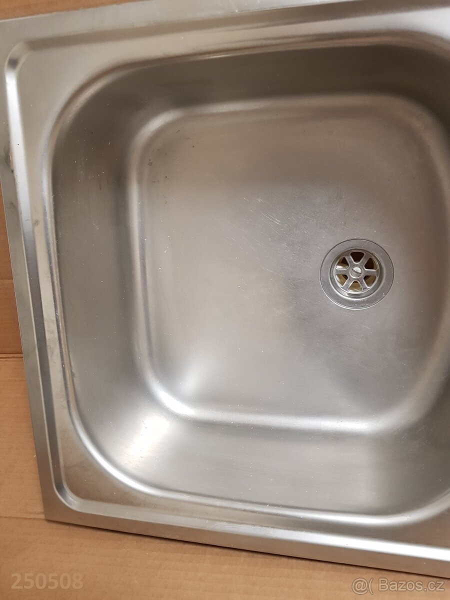nerez kuchyňský dřez 780x435 FRANKE p.c.1900 Kč - 3