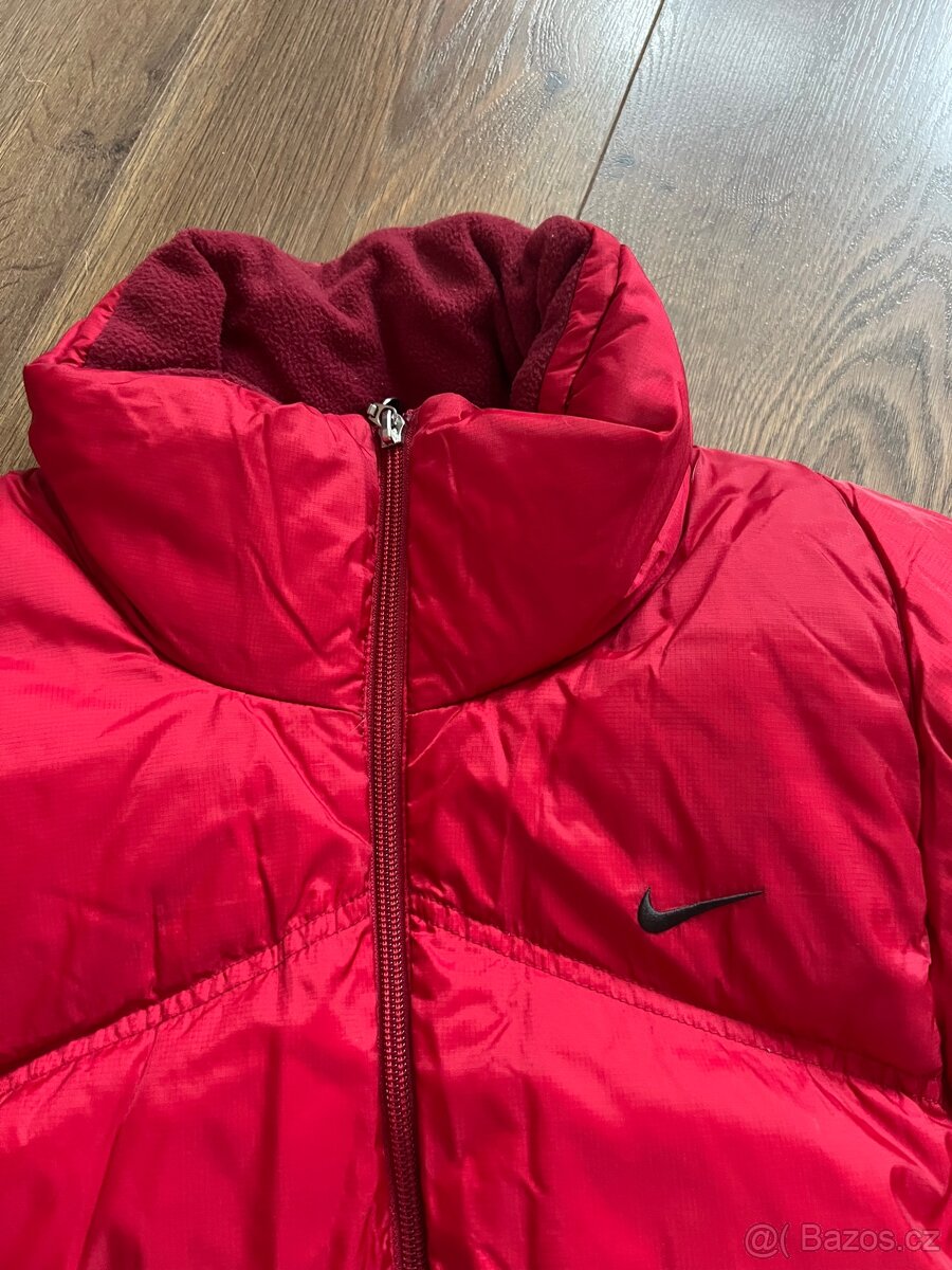 Péřová vesta Nike - 3