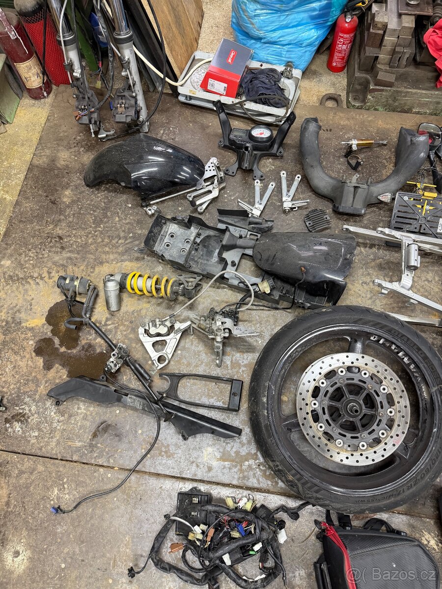 Yamaha R6 1998-2001 díly - 3