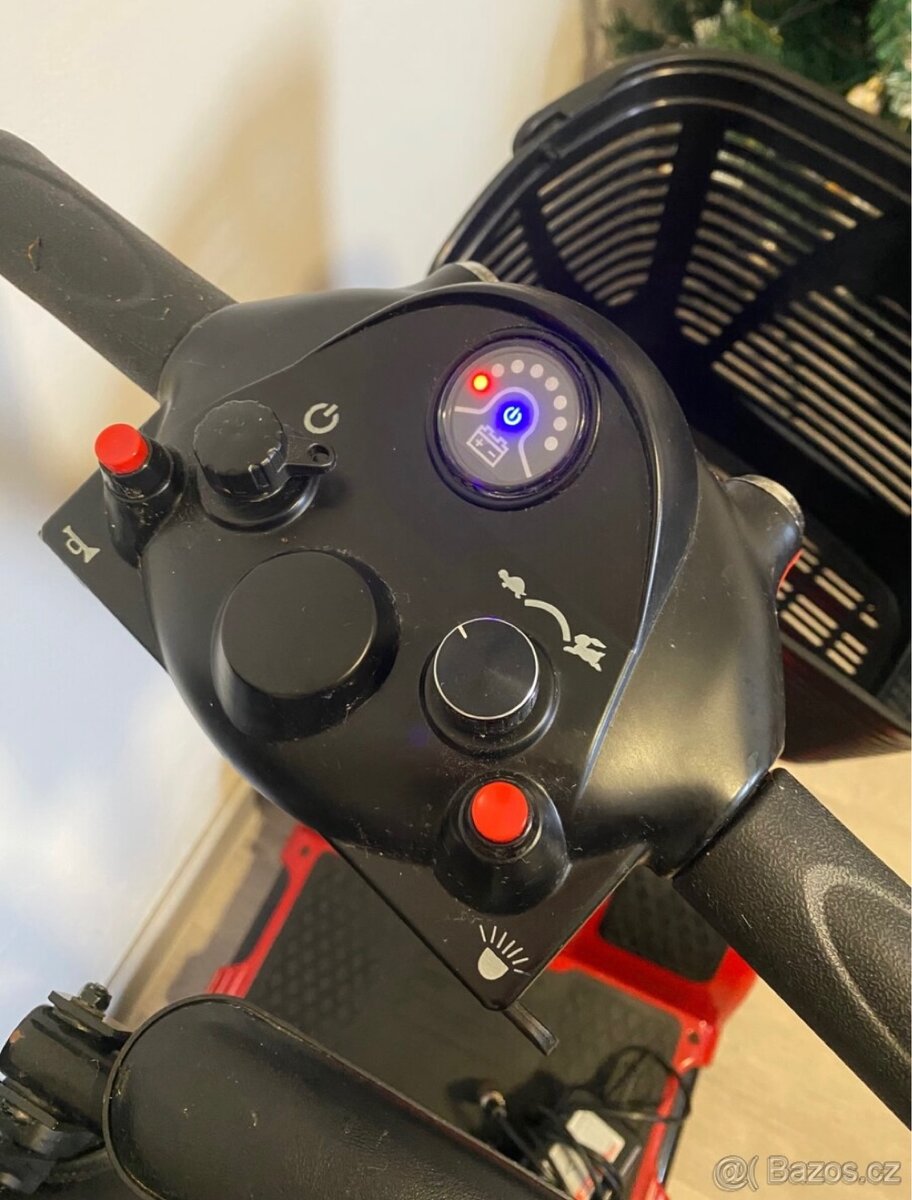 Elektrický invalidní vozík / skútr - 3