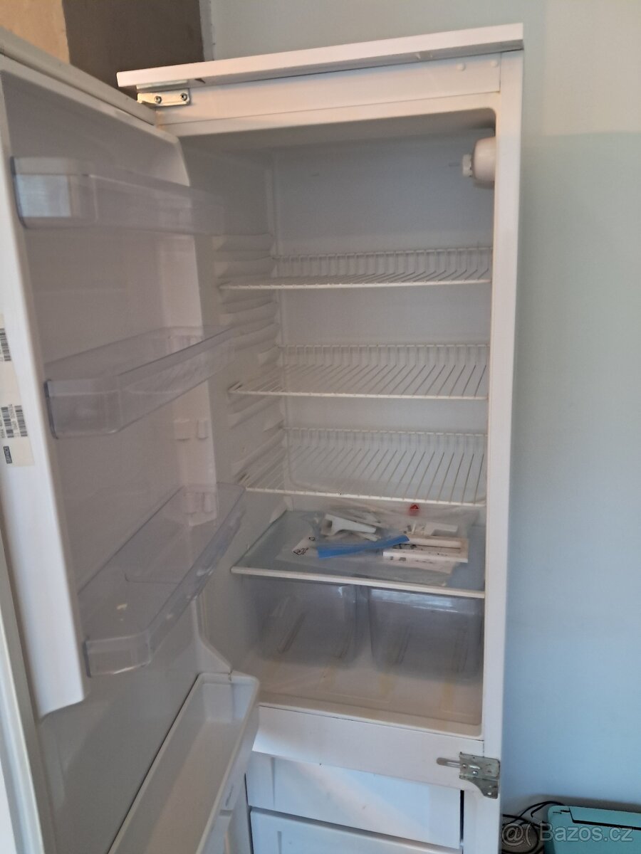 Vestavná lednice - 3