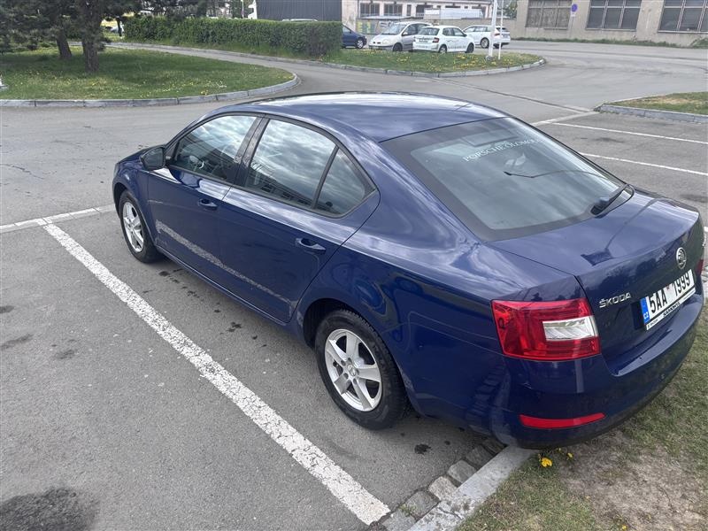 Prodám ŠKODA OCTAVII III 2015 - 3