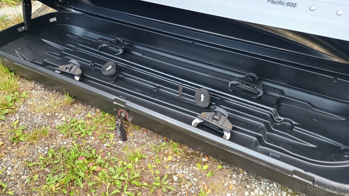 Prodám autobox THULE Pacific 600 - 3