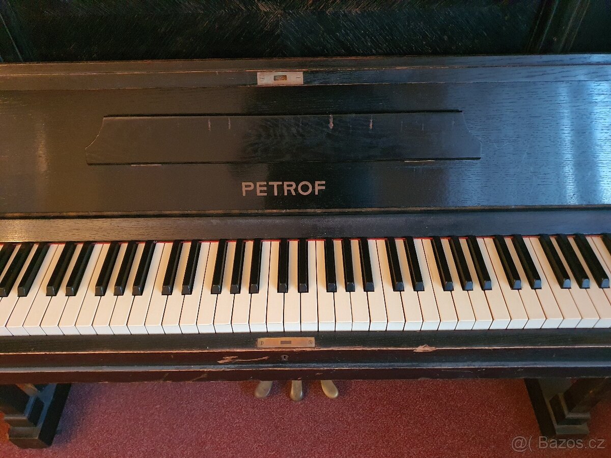 Pianino Petrof na prodej - 3