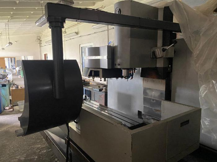 Frézky - vertikální BT-1500E - 3