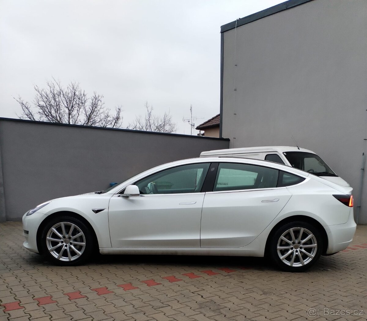 Tesla model 3 Long Range Dual Motor - 3