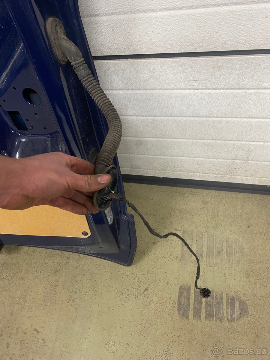 Zadní dveře Ford Transit Connect 2018 - 3