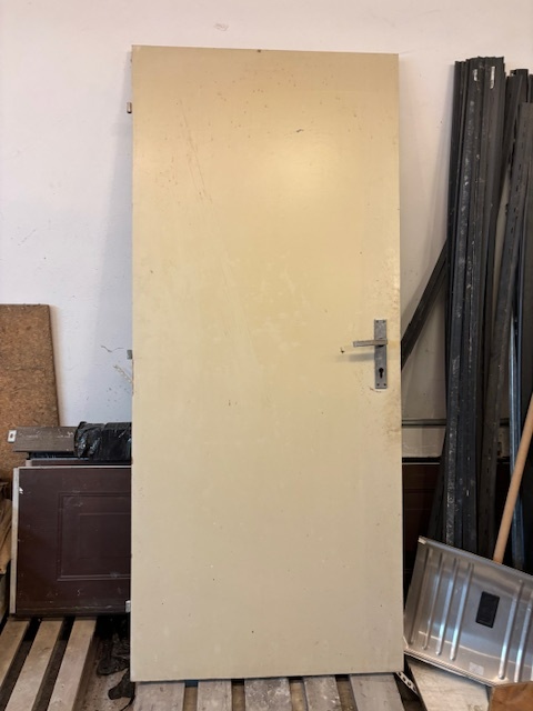 Prodám starší použité dveře ze stavby 80 cm - 3