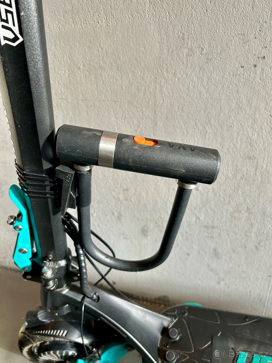 Elektrokoloběžka VSETT 9 PRO - 3